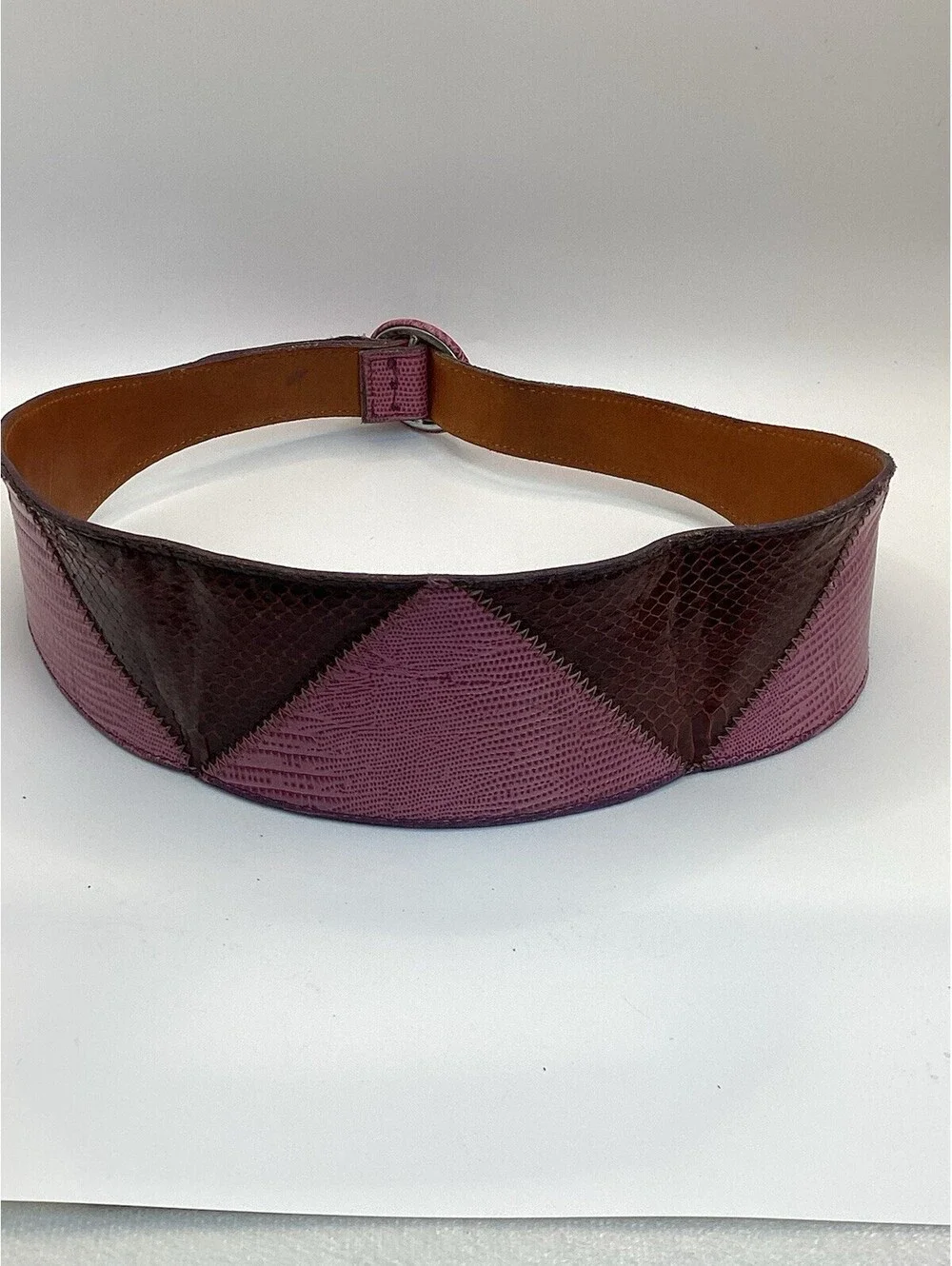 Greg Cassini Genuine Leather Wide Waist Purple Lizard Embossed Size  S  Vintage